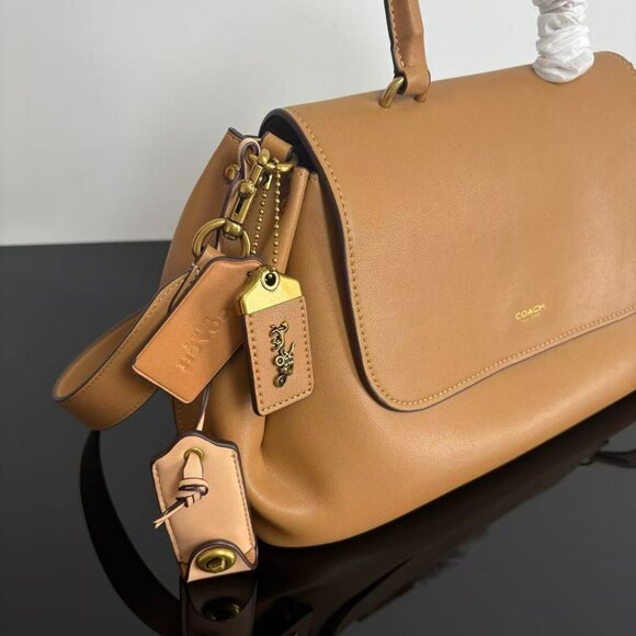 COACH women's SLOUCHY ROGUE handbag size 35.5*21*16 cm - Picture 7 of 8